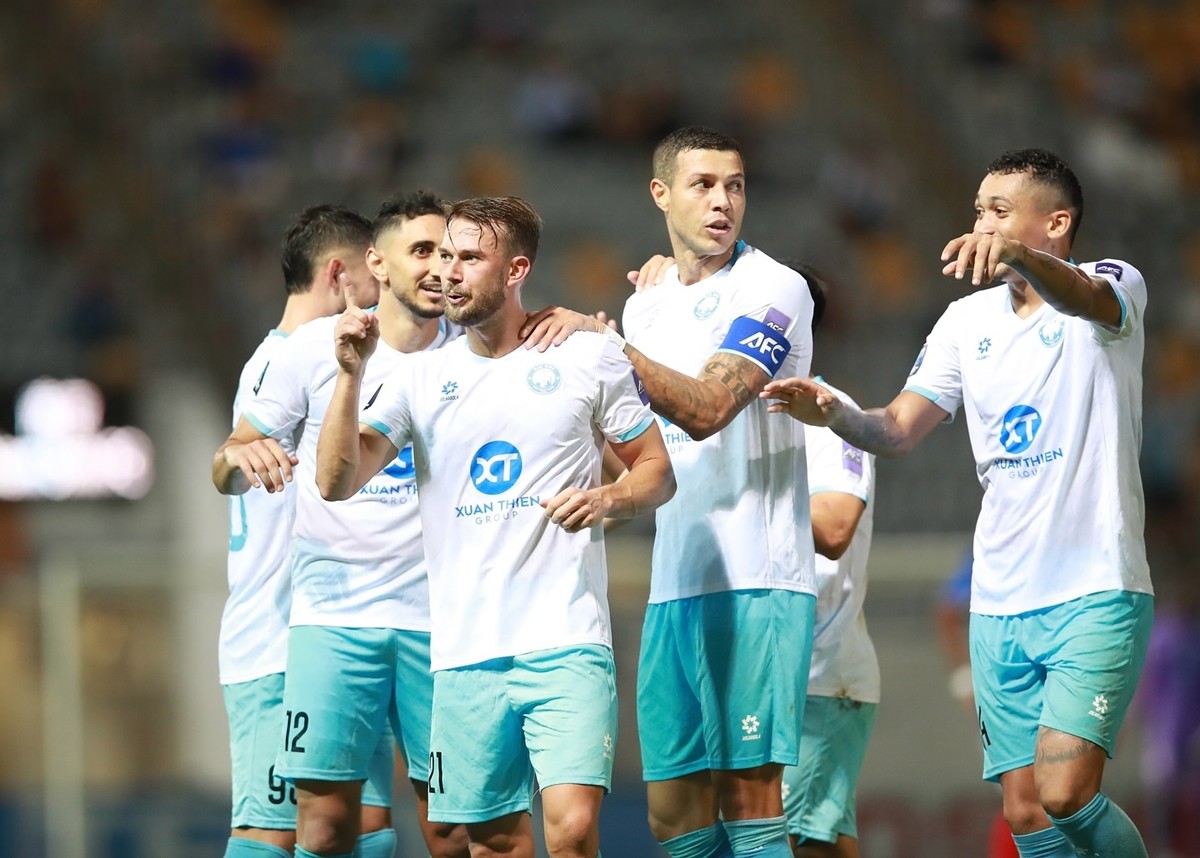 Nhà vô địch V-League, Nam Định đang gây ấn tượng tại AFC Champions League Two. Ảnh: Nam Định FC.