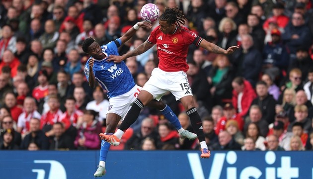 Leny Yoro là một trong những cầu thủ được Alan Shearer đánh giá cao.