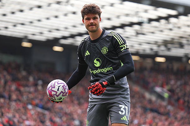 Lammens là câu trả lời cho Man Utd.