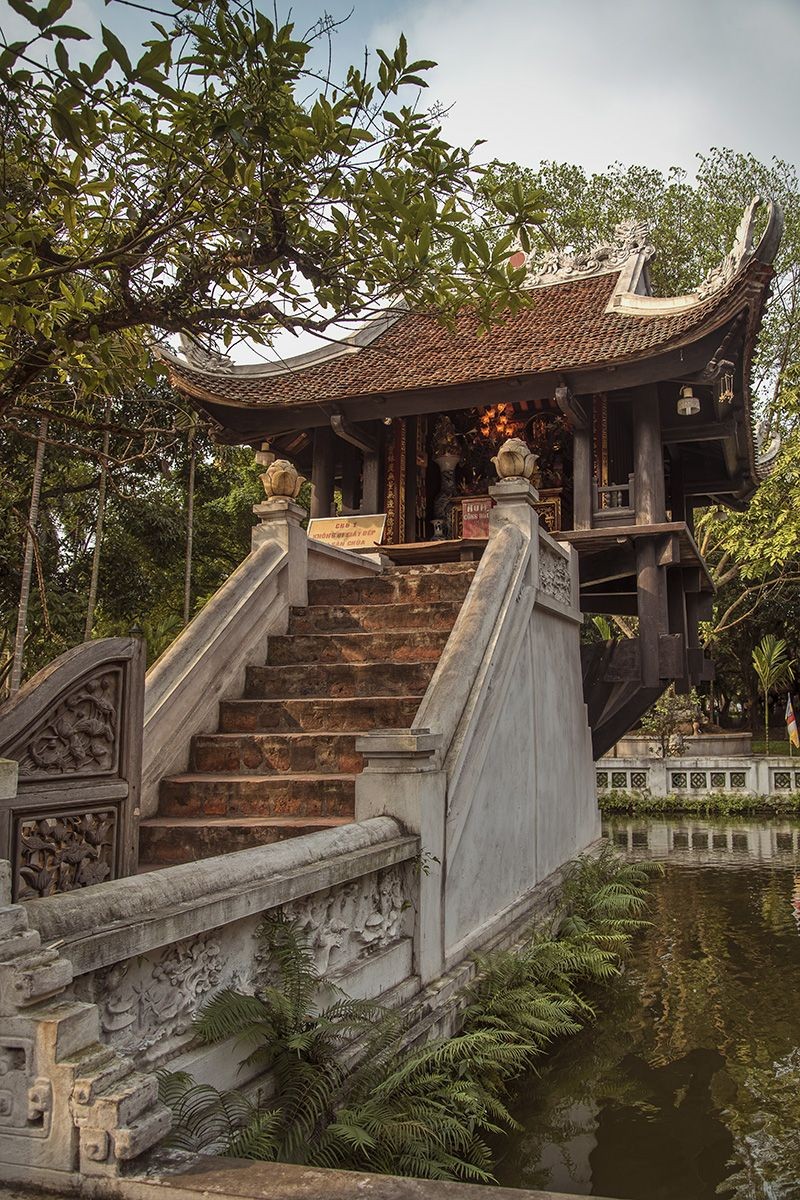Cây lớn ở đình chùa miếu phủ được xem là cây thiêng nên đừng tự ý chặt bỏ