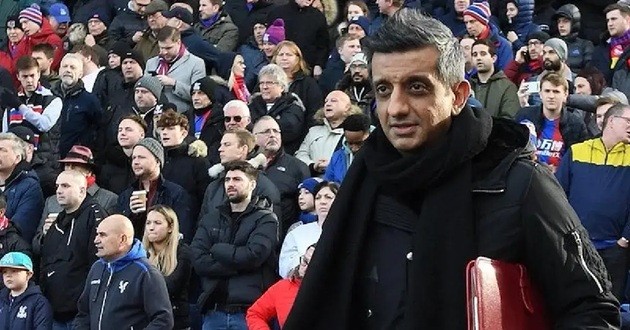 Manek đã được mời về Man United làm việc.