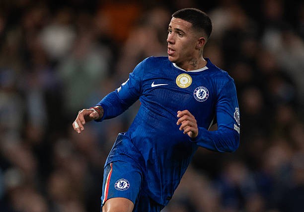 Enzo Fernandez nguy cơ không thể ra sân cùng Chelsea ở trận gặp Nottingham Forest.