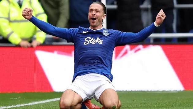 Jack Grealish gây ấn tượng trong màu áo Everton.