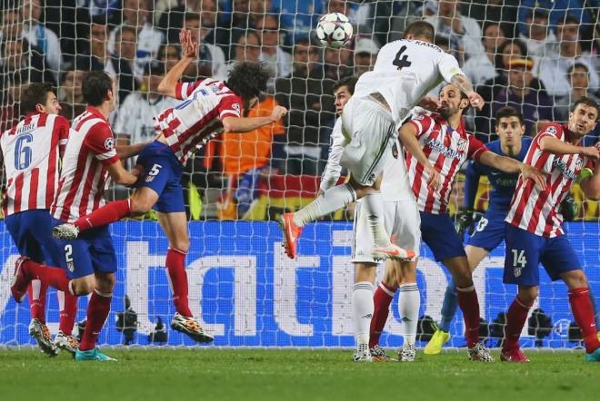 Ramos gỡ hòa phút bù giờ cuối cùng, mở ra cuộc ngược dòng lịch sử cho Real ở hiệp phụ.