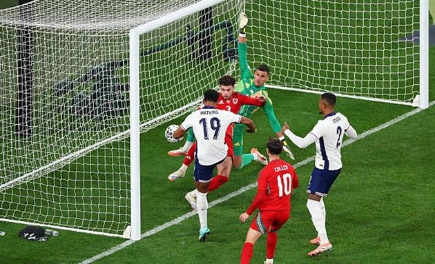 Những ngôi sao của tuyển Anh dễ dàng áp đảo xứ Wales.