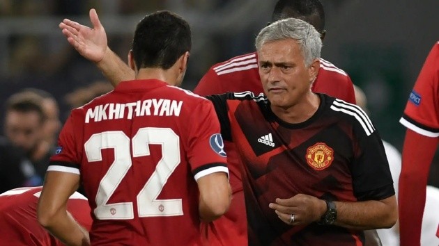 mâu thuẫn với Mourinho ở MU.