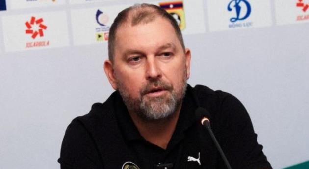 HLV Peter Cklamovski bi quan.