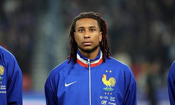 Michael Olise đang gây ấn tượng tại Bayern Munich và tuyển Pháp.