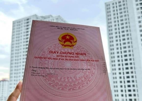 Vị trí thửa đất trên sổ đỏ không chính xác so với thực tế sử dụng đất tại thời điểm cấp sổ.