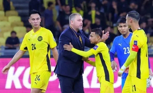 HLV Peter Cklamovski chỉ trích FAM