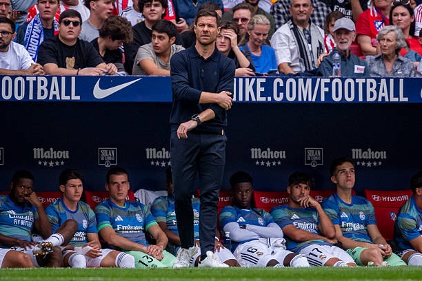 HLV Xabi Alonso đau đầu với tình trạng nhân sự tại Real Madrid.