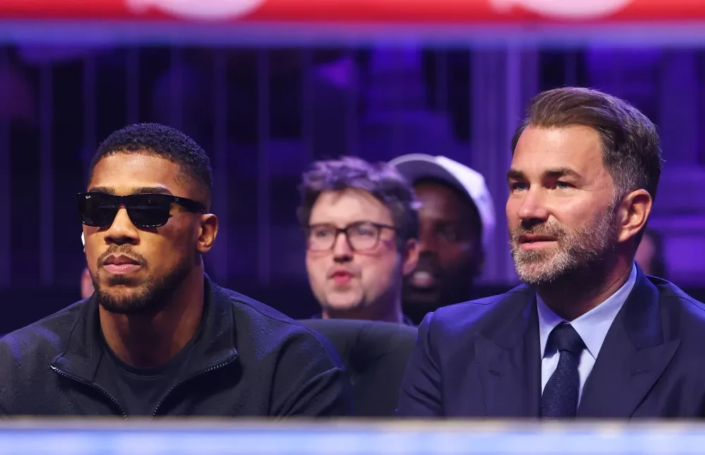 Anthony Joshua đang suy ngẫm về tương lai sau trận thua gần nhất.