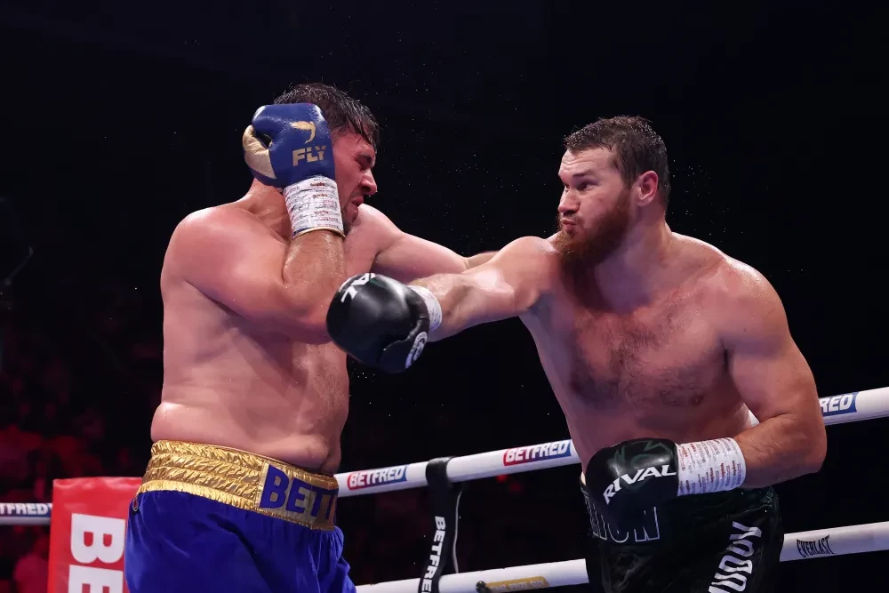Dave Allen đối đầu Arslanbek Makhmudov tại Sheffield