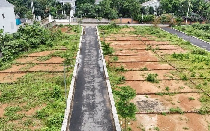 Đối với cấp Sổ đỏ lần đầu, pháp luật không quy định diện tích tối thiểu cụ thể, mà người sử dụng đất chỉ cần đáp ứng các điều kiện theo từng trường hợp