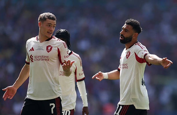 Cả Florian Wirtz và Mohamed Salah đều chơi không tốt mùa này.