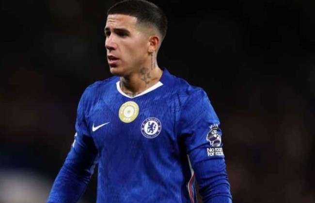 Fernandez lọt tầm ngắm Real.