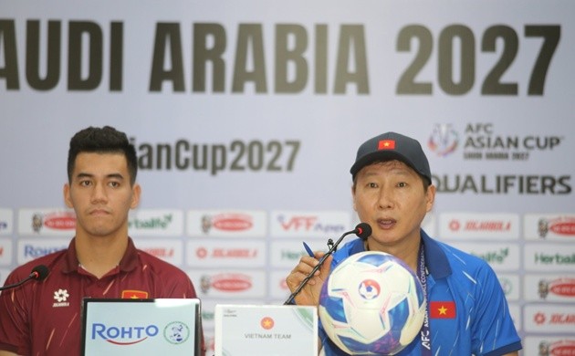 Tiến Linh đòi vé từ HLV Kim Sang Sik