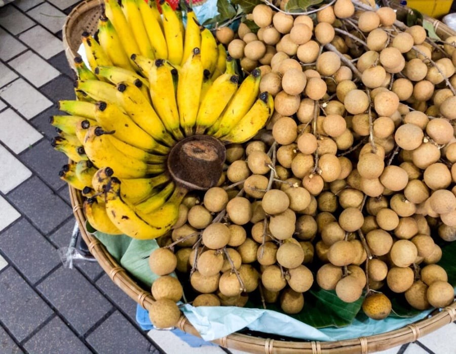 Chuối: Giàu kali, giúp điều hòa huyết áp và giảm sưng. Ảnh minh họa