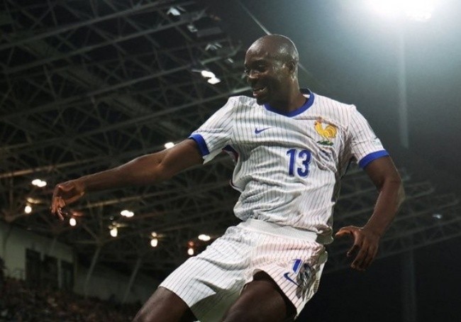 Mateta lập công cho Pháp.