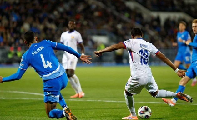 Tân binh AC Milan có bàn thắng ấn tượng trước Iceland