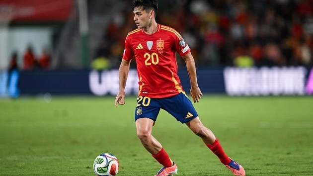 Pedri là sao nổi bật của La Roja