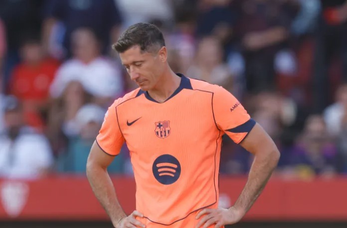 Lewandowski trong màu áo Barcelona.