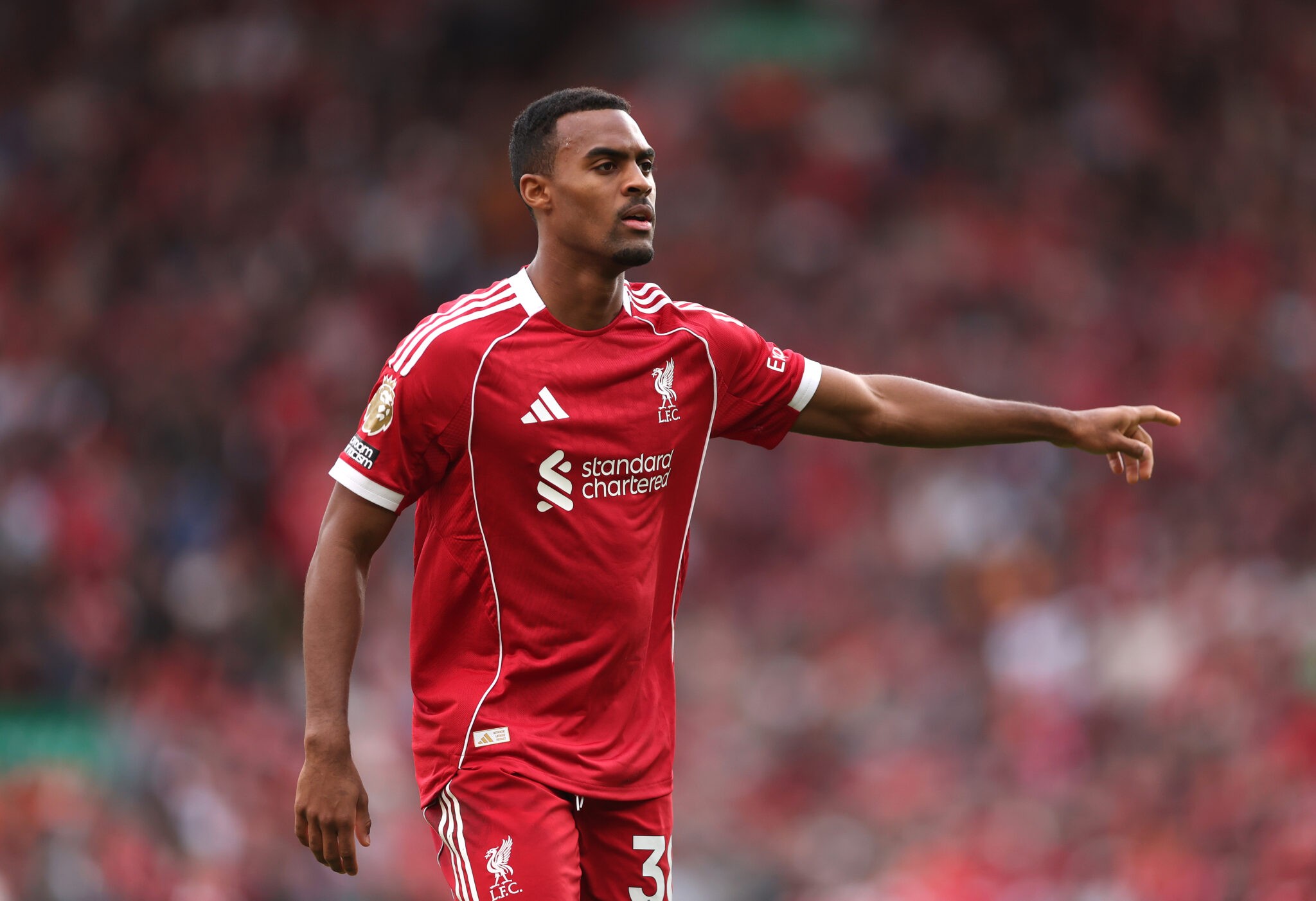 Konate gặp vấn đề khi lên tuyển tập trung.