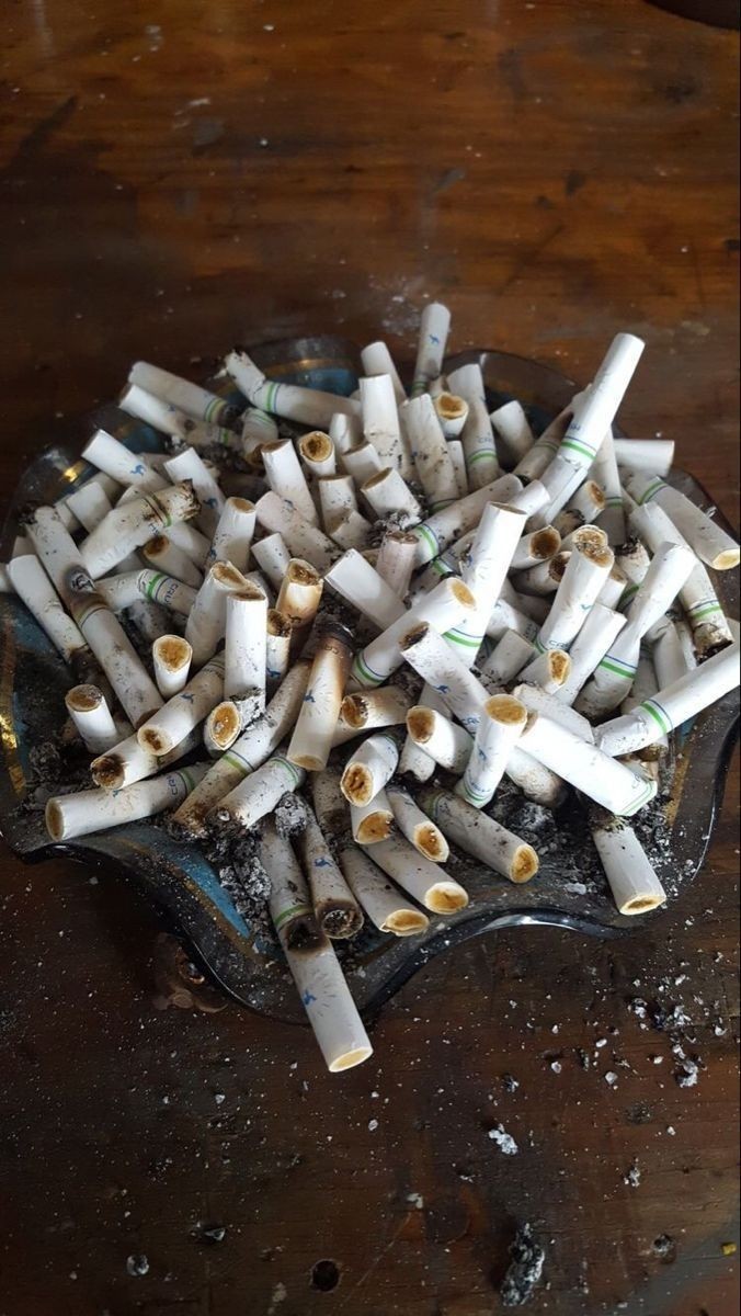 Một người trong gia đình hút thuốc lá sẽ ảnh hưởng tới những người còn lại