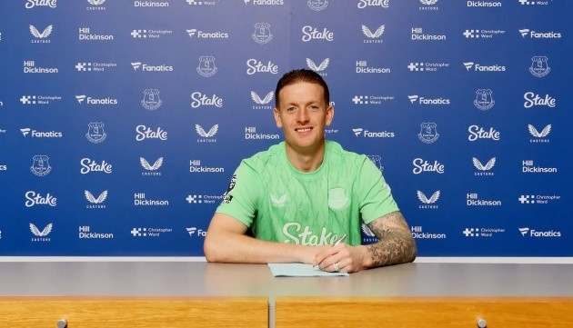Pickford tiếp tục gắn bó lâu dài với Everton.