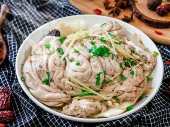Quan niệm dân gian “ăn gì bổ nấy” cho rằng ăn óc sẽ giúp bổ não đã bị y học hiện đại bác bỏ.