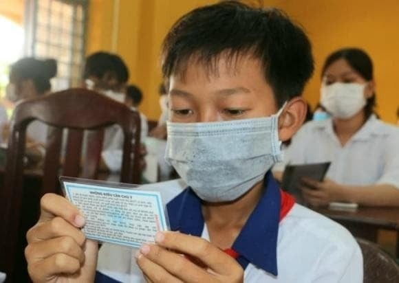 Trong khi đó, người thuộc hộ làm nông, lâm, ngư nghiệp có mức sống trung bình cũng được hỗ trợ thêm 30% chi phí mua BHYT.