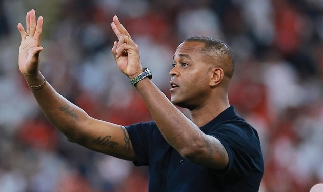 Patrick Kluivert bị Indonesia sa thải.