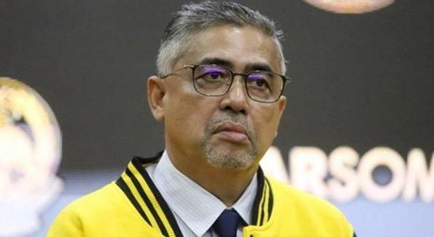 Ông Datuk Noor Azman Rahman bị Malaysia đình chỉ công việc.