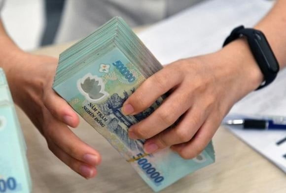 Tăng theo tốc độ tăng thu nhập và GDP bình quân đầu người.