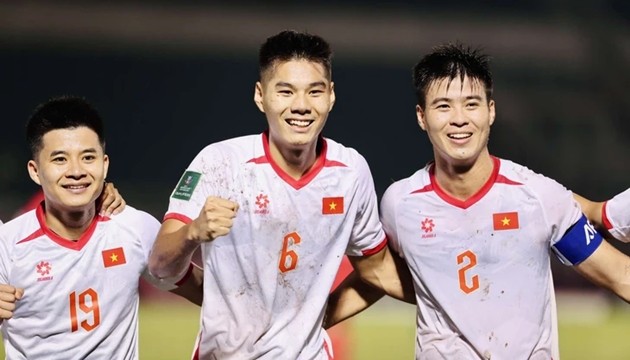 Việt Nam thăng tiến trên bảng xếp hạng FIFA.