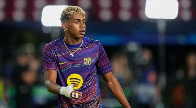 Yamal đang vướng vào những rắc rối ngoài sân cỏ