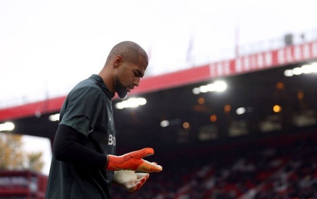 Robert Sanchez - 7.4 điểm. Đứng vững và thể hiện sự tập trung dù Forest không có nhiều cú sút trúng đích. Đảm bảo sự ổn định trong khung gỗ và các pha xử lý bóng bổng.