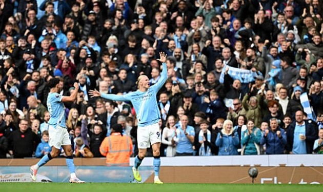 Haaland giúp Man City có thế trận dễ hơn trong hiêp 2