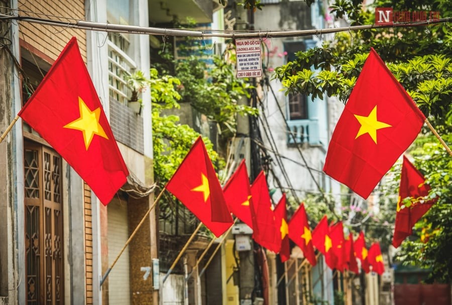 Riêng năm 2026, sau kỳ nghỉ Quốc khánh 2/9/2025, kỳ nghỉ gần nhất là Tết Dương lịch 1/1/2026 (rơi vào thứ Tư), tiếp đó là Tết Nguyên đán với 5 ngày nghỉ hưởng nguyên lương.