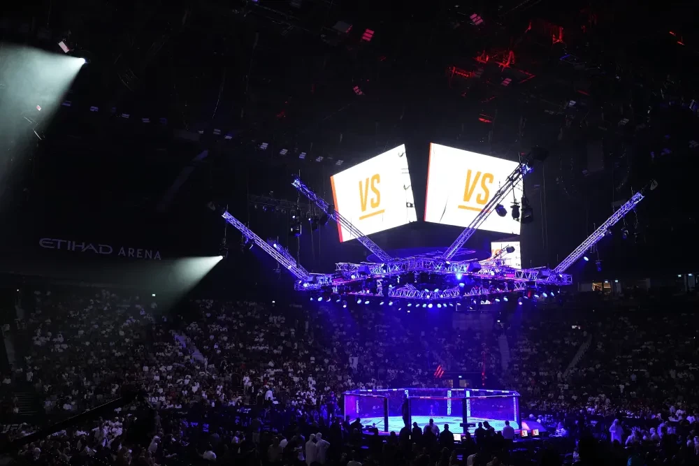 Võ sĩ Nasrat Haqparast trong một trận đấu tại UFC