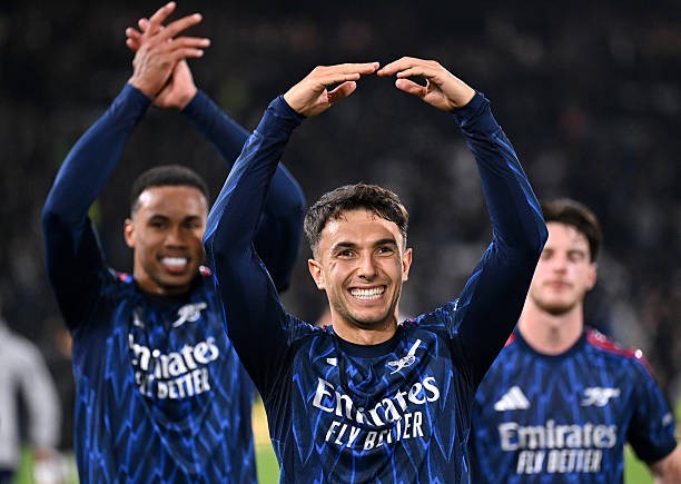 Martin Zubimendi (7.3): Đóng vai trò then chốt trong việc duy trì nhịp độ trận đấu và giữ cho mọi thứ diễn ra trôi chảy ở khu vực giữa sân. Anh ấy giữ bóng gọn gàng, chuyền bóng chính xác và đặc biệt quan trọng trong việc bảo vệ hàng thủ bằng khả năng đánh chặn và che chắn tuyến dưới.