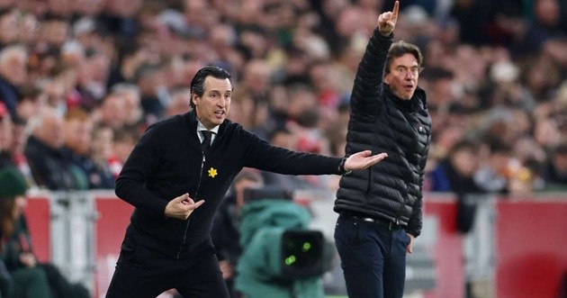 Emery đánh bại Frank tại London