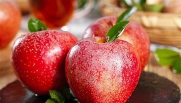Táo là loại quả phổ biến, gắn liền với sự đoàn tụ và hòa bình.