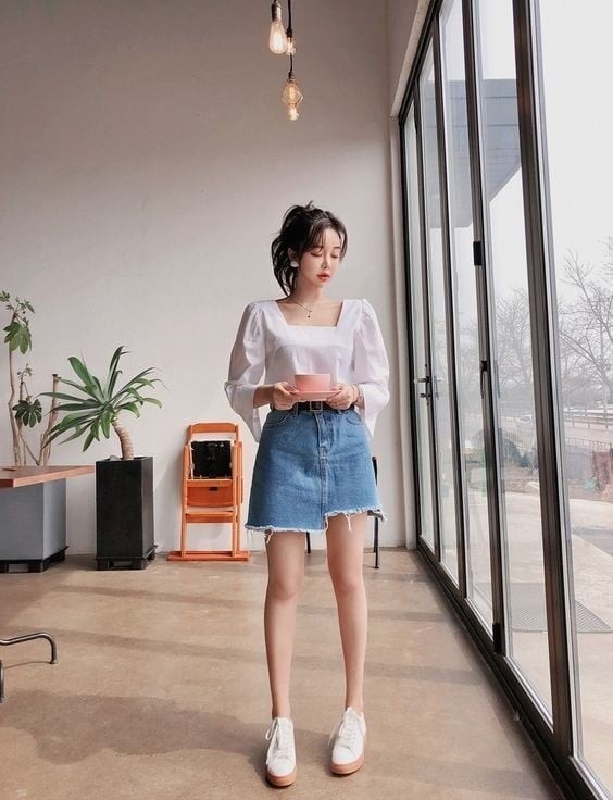 Hãy ưu tiên những thiết kế tối giản, đường cắt gọn gàng và phom dáng rõ ràng