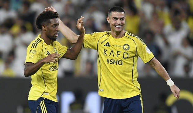 Ronaldo đã có 800 bàn cho CLB