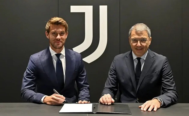 Rugani gia hạn hợp đồng với Juventus
