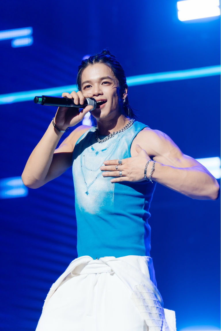 (S)TRONG