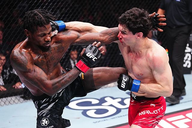 Kevin Holland tỏ ra thất vọng sau trận thua tại UFC Vancouver