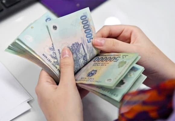 Tại đây, công nhân có thể mua hàng Việt chất lượng với giá ưu đãi, nhận phiếu mua hàng, sản phẩm “0 đồng”, tư vấn pháp luật, khám sức khỏe, cấp thuốc, thay dầu xe miễn phí.