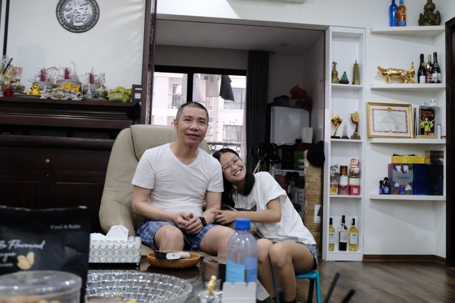 Thục Anh cũng cho rằng, NSND Công Lý là một người nghiêm khắc.